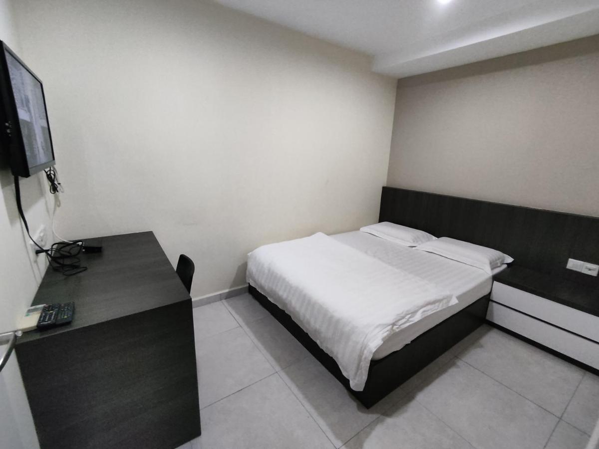 Star Bay Hotel Lumut Room photo