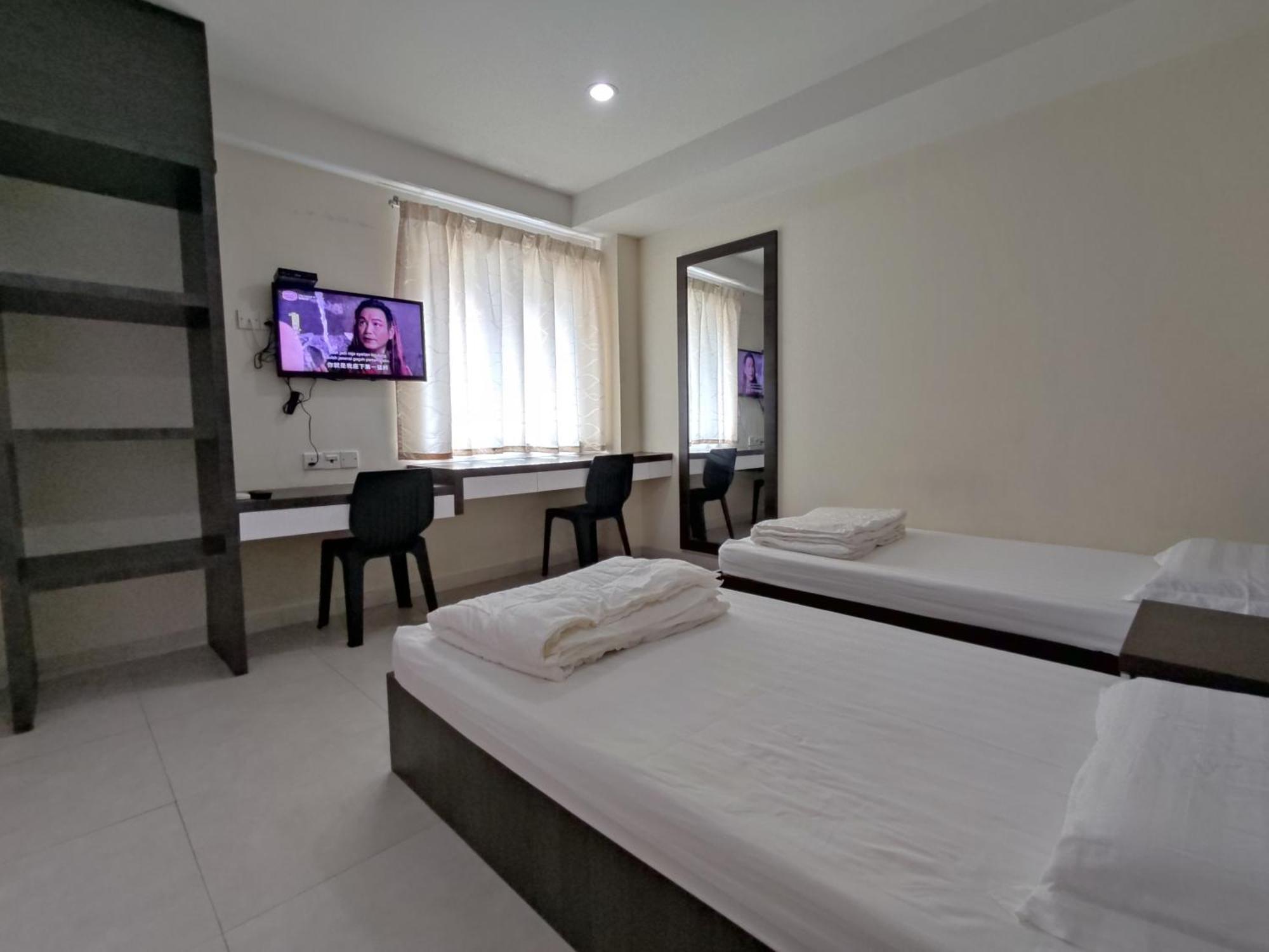 Star Bay Hotel Lumut Room photo